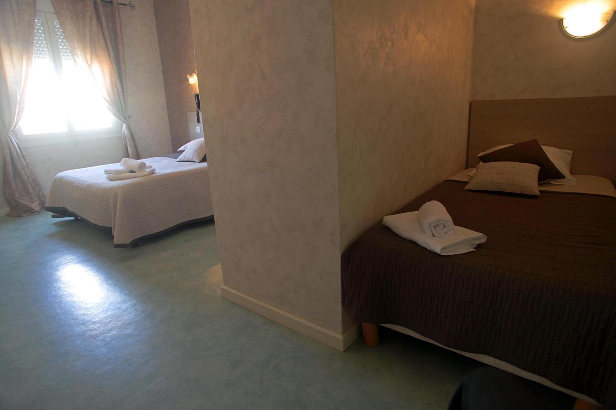 德拉普拉奇酒店 瓦尔拉普拉日 客房 照片